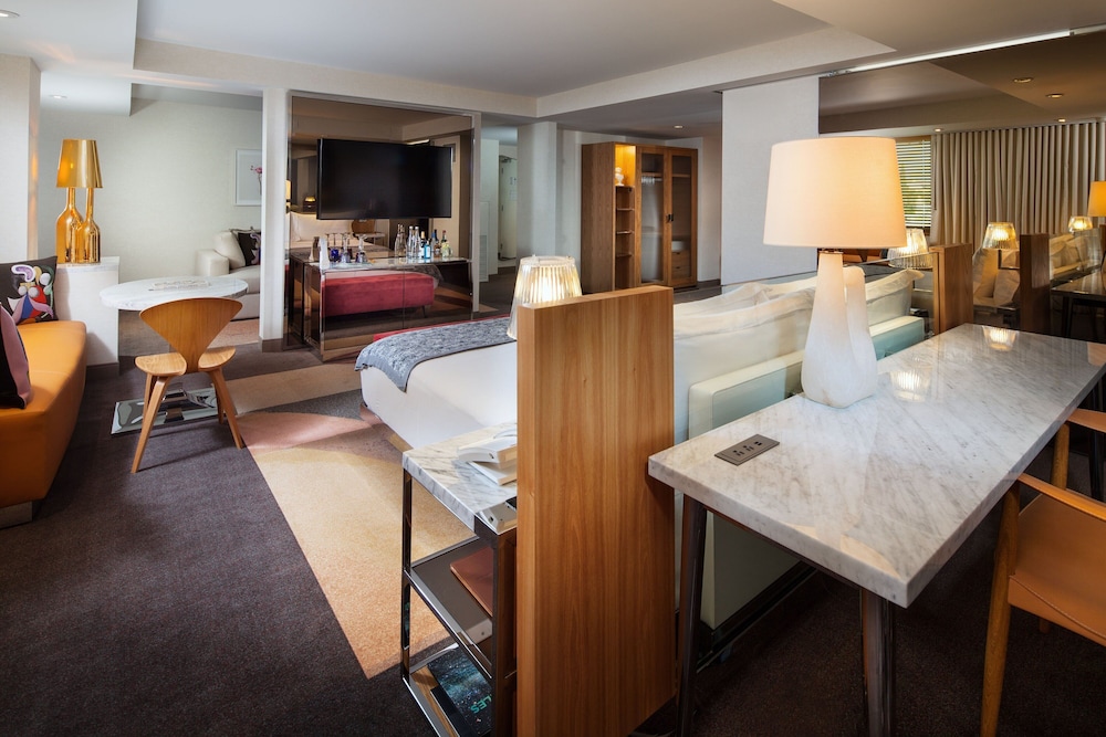 SLS Hotel a Luxury Collection Hotel Beverly Hills - photo 10