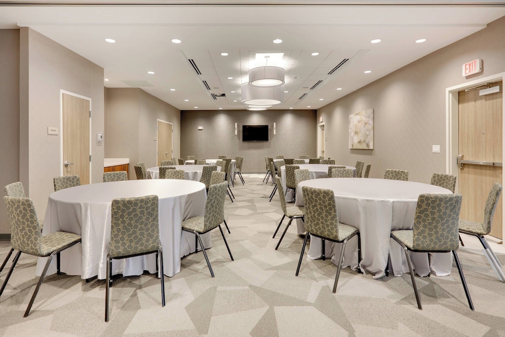 Springhill Suites Dallas Mansfield - photo 26