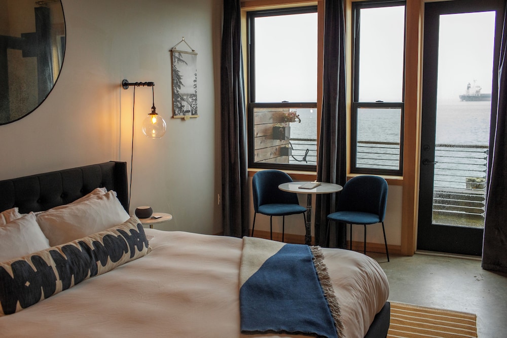 Bowline Hotel - photo 56