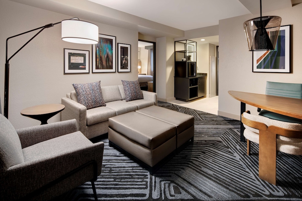 Embassy Suites by Hilton San Rafael at Marin Center - photo 20