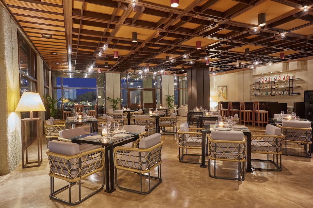 מזון ומשקאות