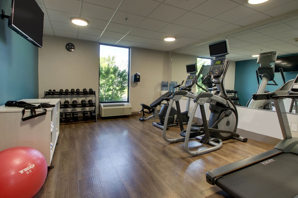 Holiday Inn Express & Suites Lebanon by IHG - photo 23