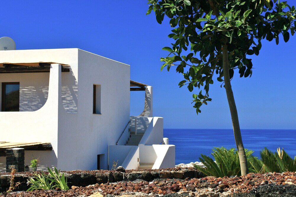 Kuddie Rosse Eco Friendly Residence — 4-Star Luxury Hotel in Pantelleria, Italy