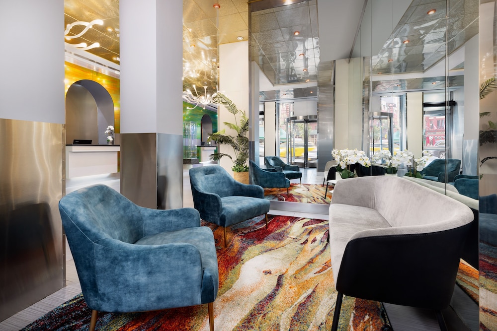 OYO Times Square - photo 4