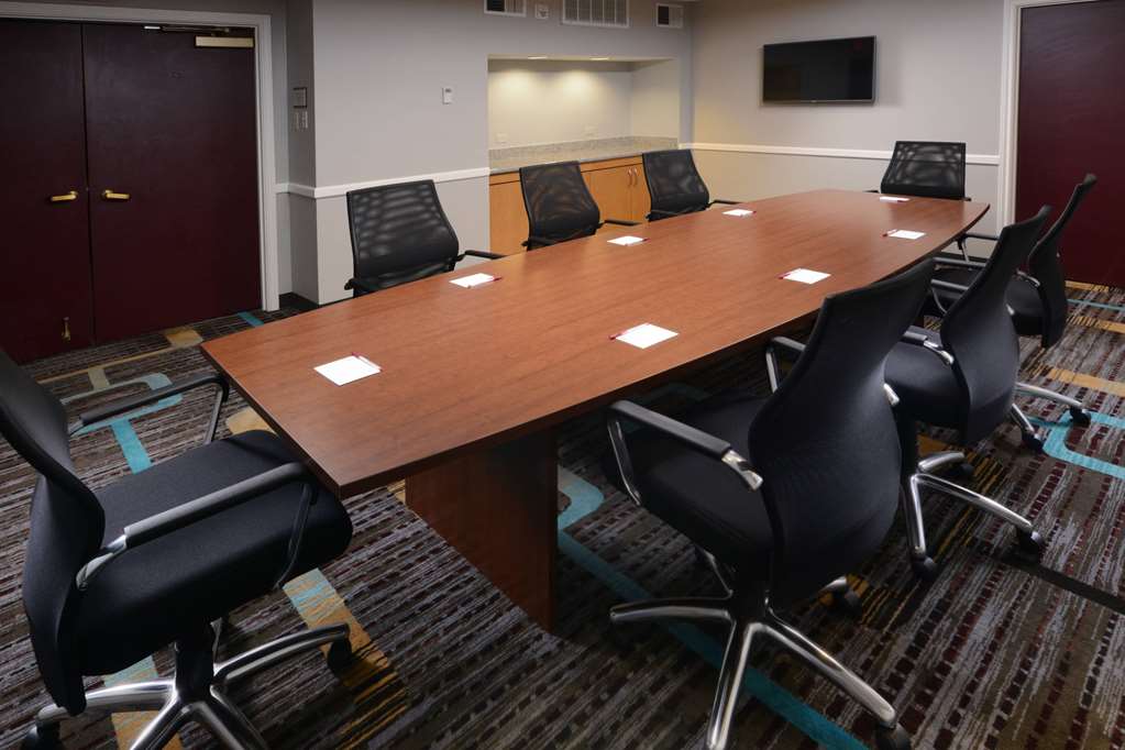 Sonesta ES Suites Dallas Medical Market Center - photo 17