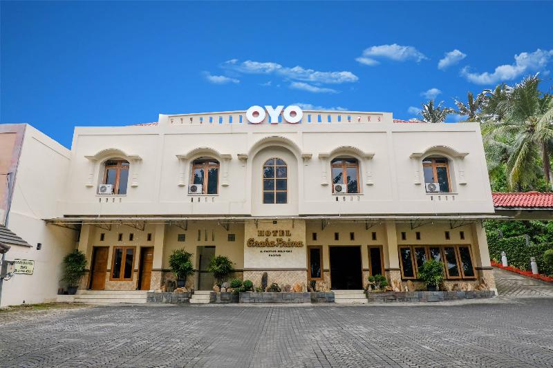 Hotel O otel Graha Prima in Pacitan, Indonesia