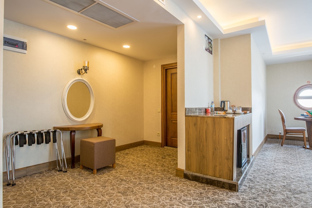 Helen Troya Hotel Geyikli — Ezine — photo 5
