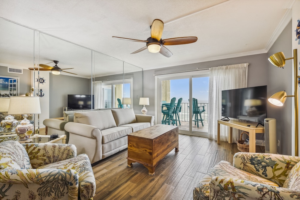 Regency Towers by Book That Condo - photo 32