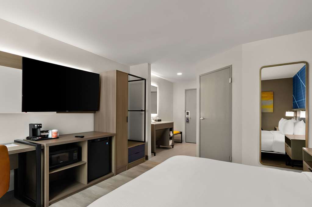 Comfort Inn Conroe - photo 15