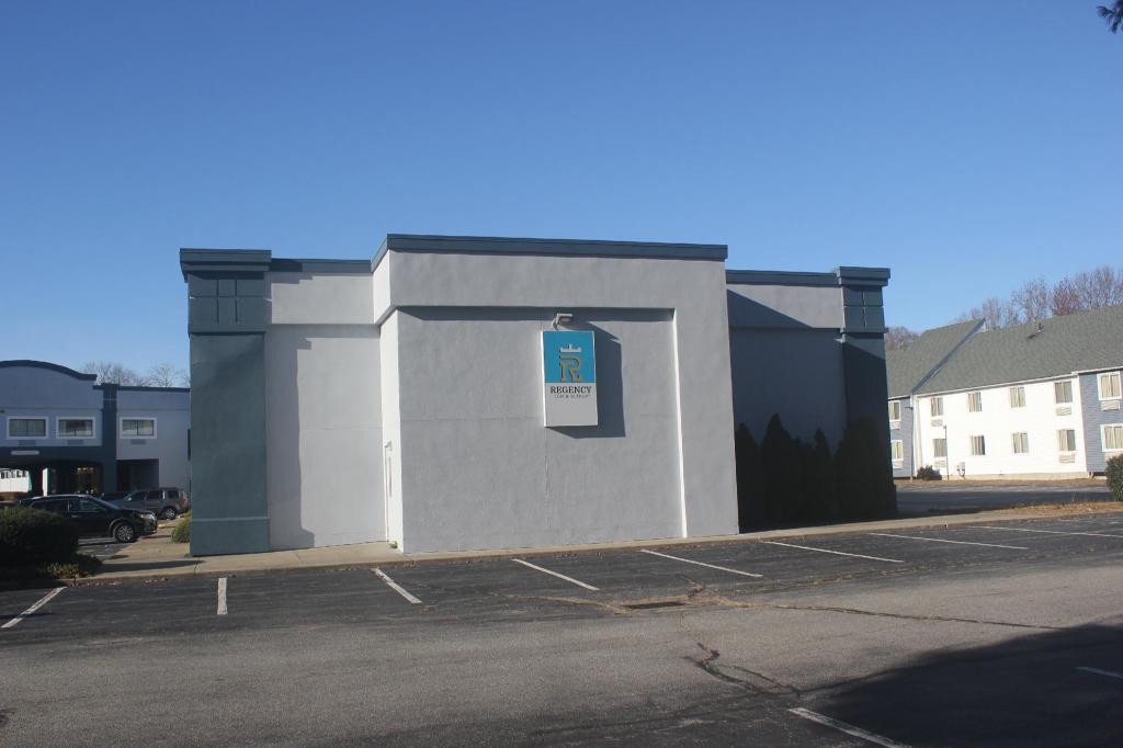 Regency Inn & Suites New London Mystic - photo 10