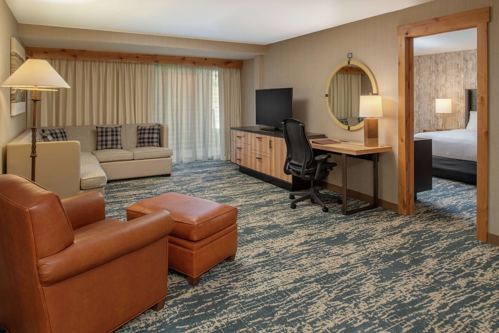 Edgewater Missoula Tapestry Collection by Hilton - photo 17