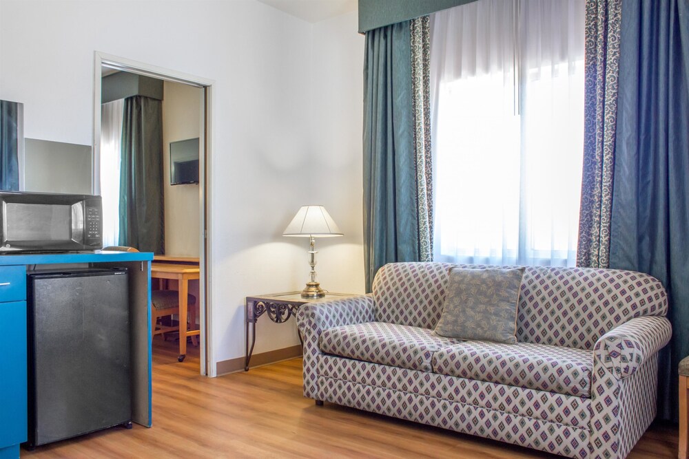Apache Inn - photo 25