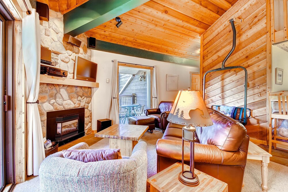 Double Eagle Condominiums — 4-Star Luxury Hotel in Breckenridge, United States