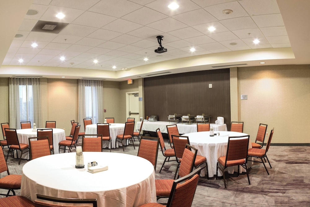 Courtyard by Marriott Norman - photo 37