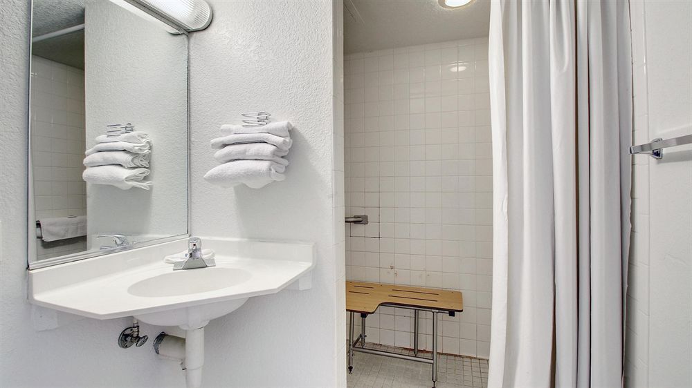 Motel 6 Sioux Falls - photo 7