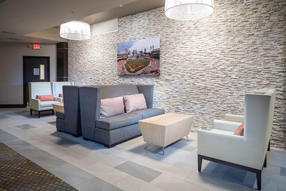 Holiday Inn St. Louis Creve Coeur - photo 23