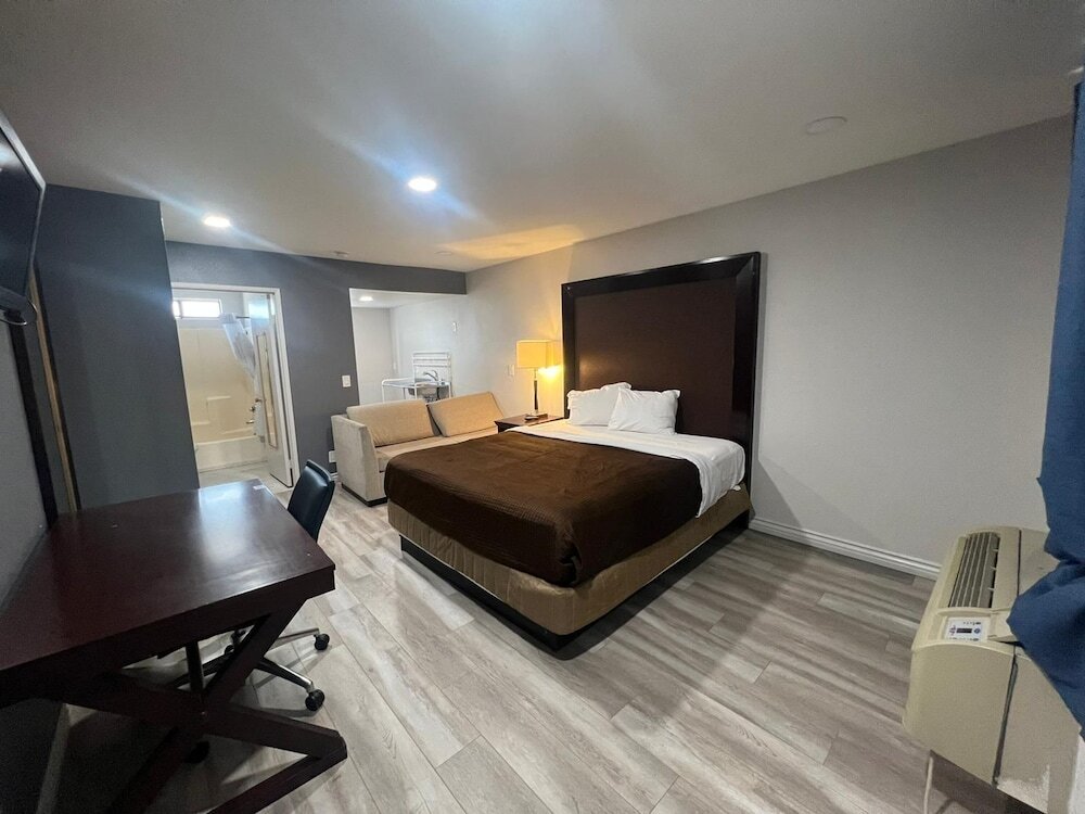 Goldstar Inn - photo 6