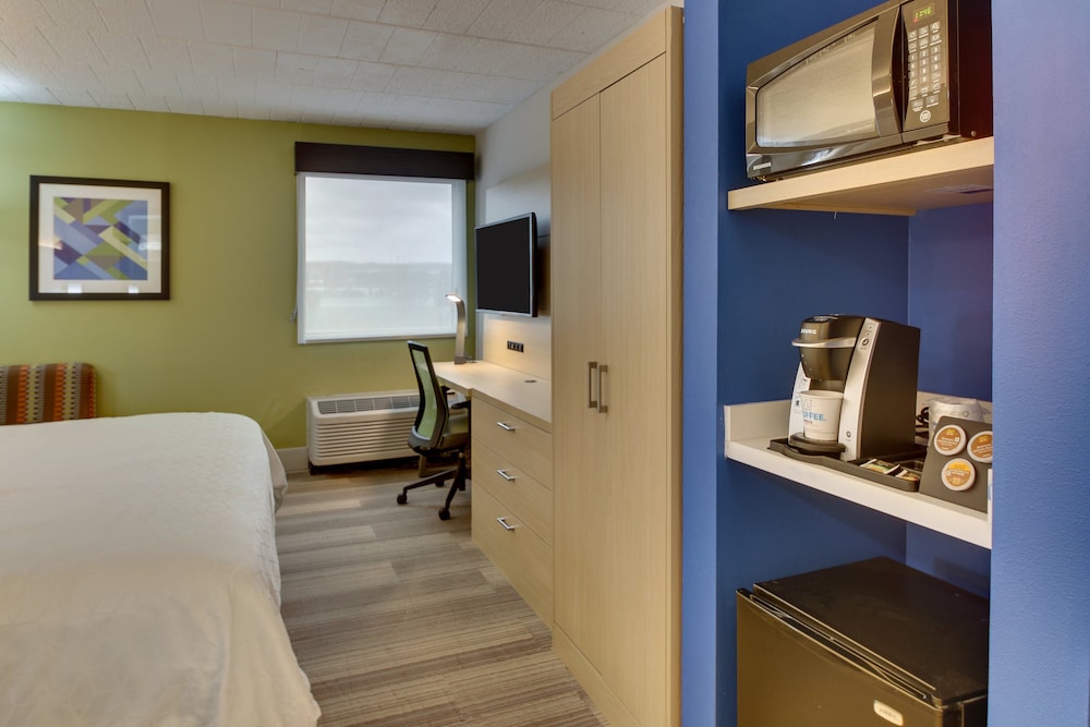 Holiday Inn Express Pittston Scranton Airport by IHG - photo 9