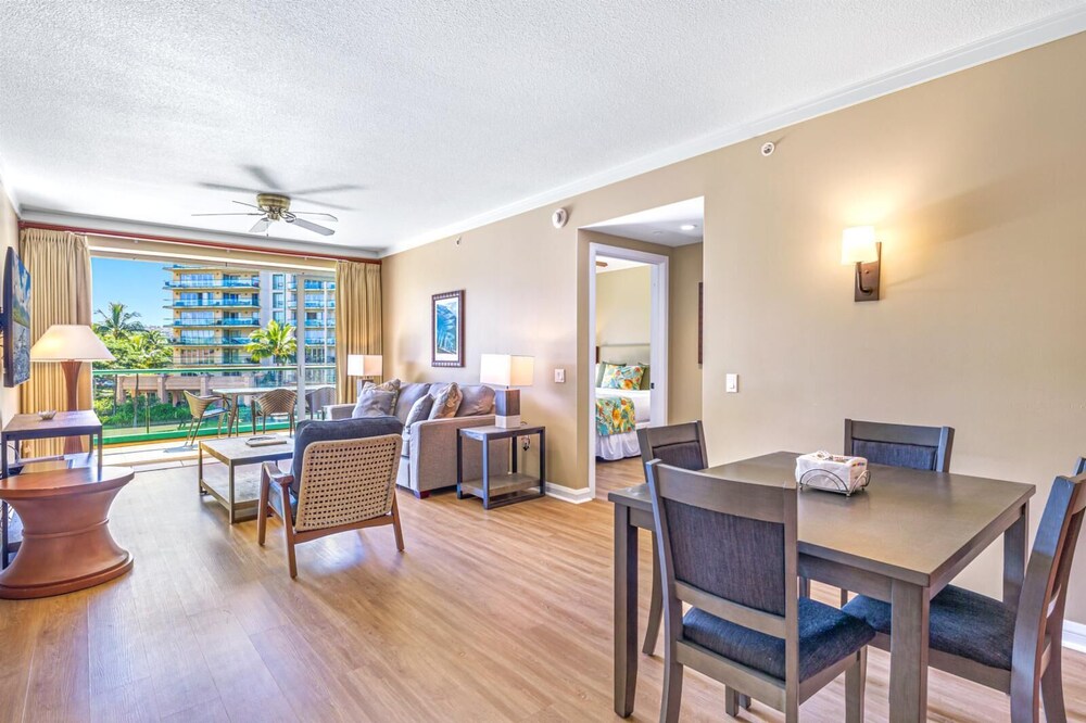 K B M Resorts Hkk 306 Chic 2bd Upgraded Steps Away From Resort Pools Beach and Spa - photo 29