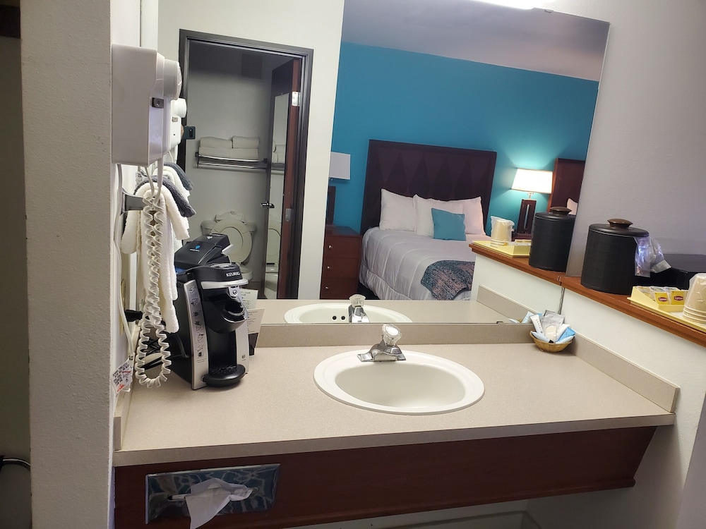 Omak Inn - photo 3