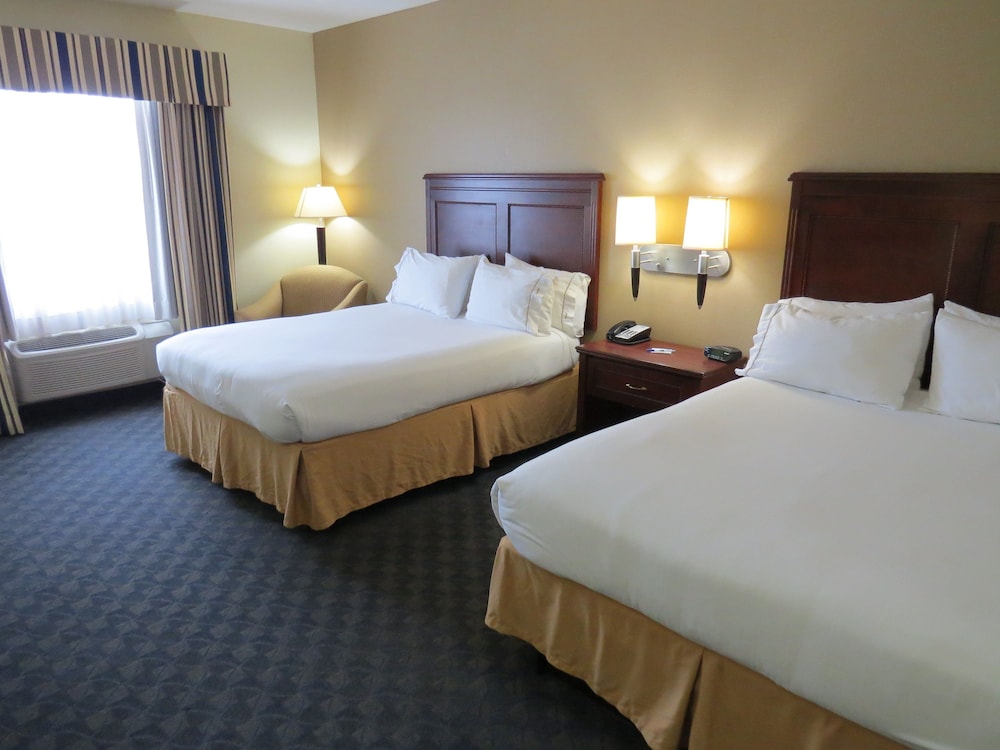 Holiday Inn Express & Suites Pampa by IHG - photo 24