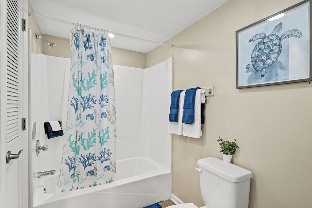Sandpiper Beacon Beach Resort - photo 390