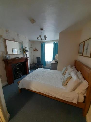 Foss Room - last minute hotel in Dartmouth