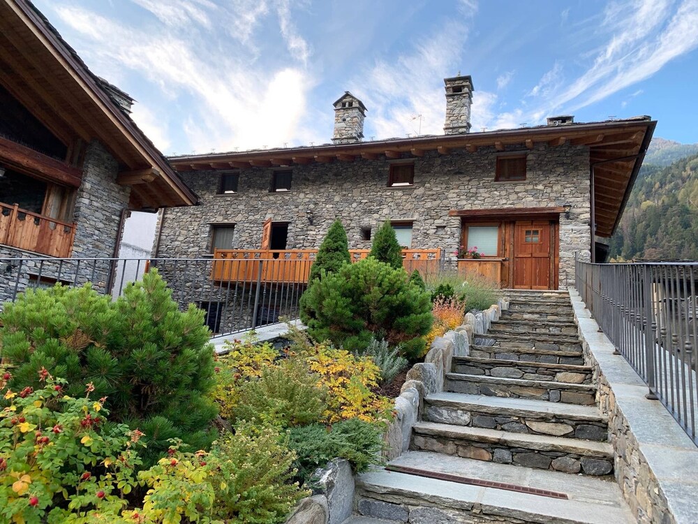 Il Cuore della Valdigne — 4-Star Luxury Hotel in Morgex, Italy