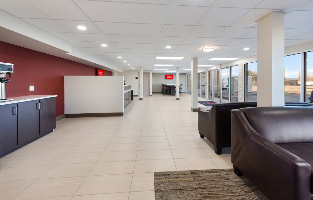 Red Roof Inn Dayton Moraine U of Dayton - photo 11