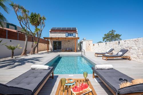Murelos - carbon neutral hotel in Unknown City