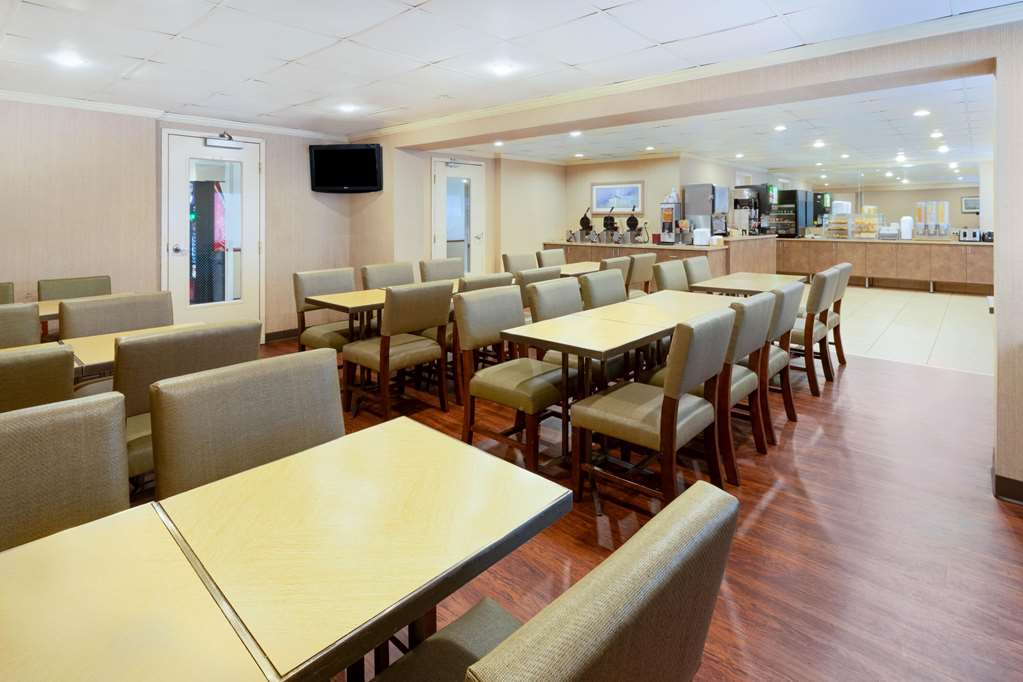 La Quinta Inn by Wyndham Minneapolis Airport Bloomington - photo 57