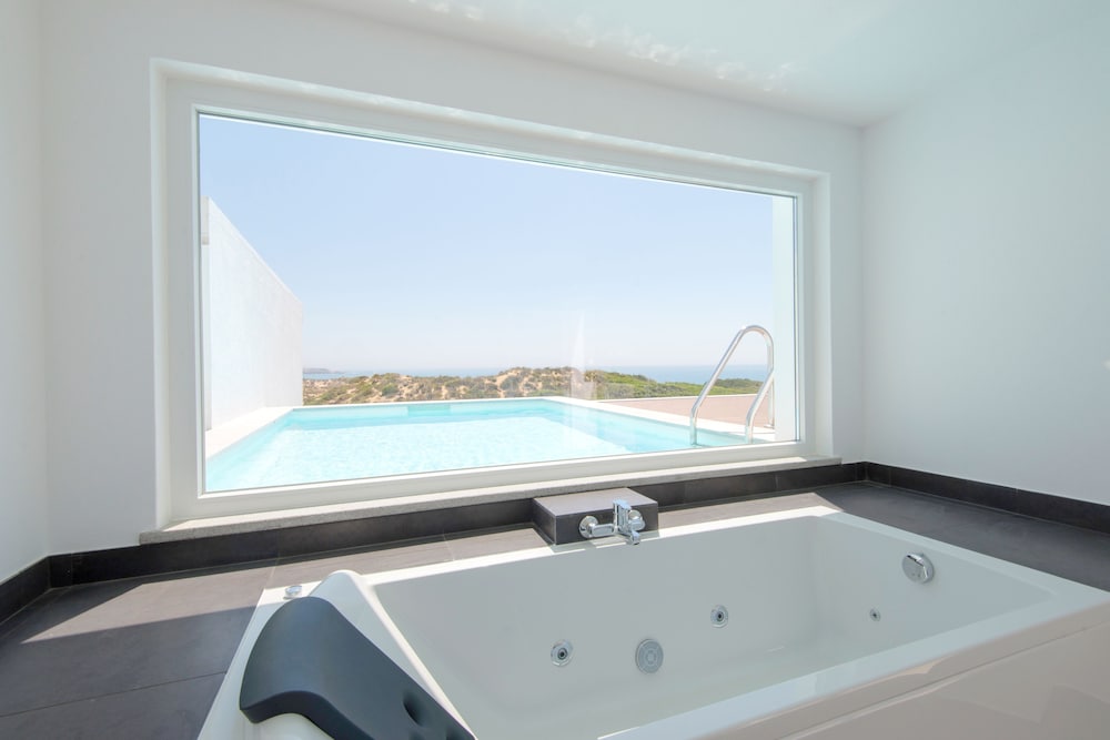 Penthouse with rooftop pool Duna Parque Resorts & Hotels — hotel in Vila Nova De Milfontes