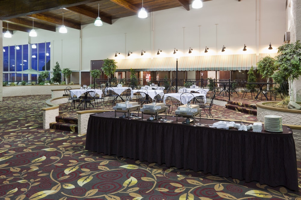 Holiday Inn Alexandria by IHG - photo 41
