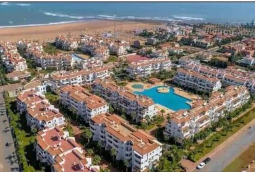 Appartement balnéaire équipé — 4-Star Luxury Hotel in Sidi Rahhal, Morocco