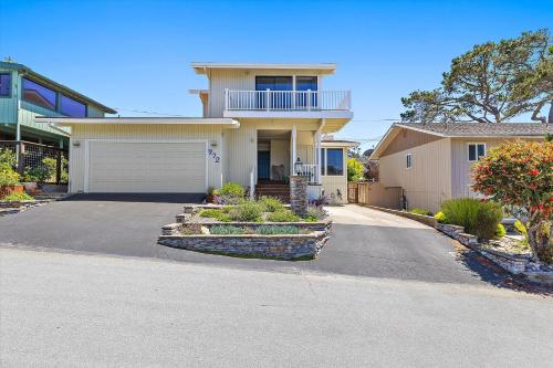 Wave and Sea Monthly Only Special Spring Rate in Cambria, United States