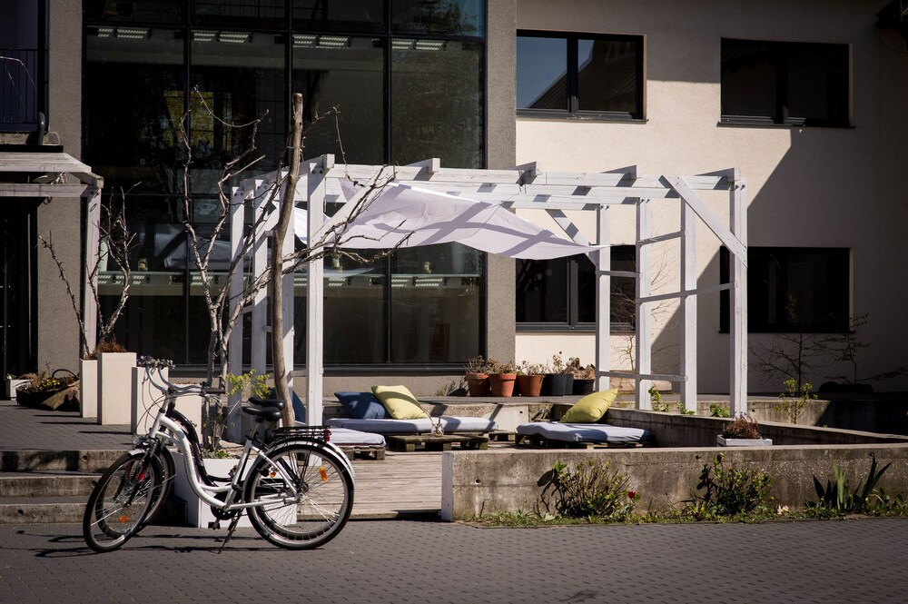 Barcelona Rooms And Restaurant 10299611 — Stegna