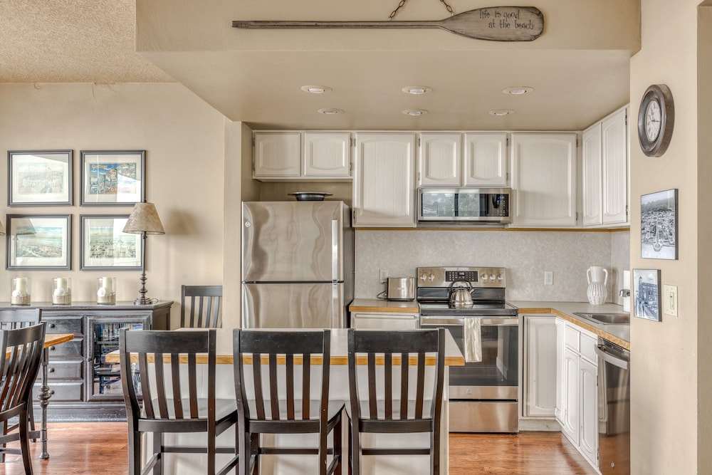 Sand & Sea Resort Condominiums - photo 462