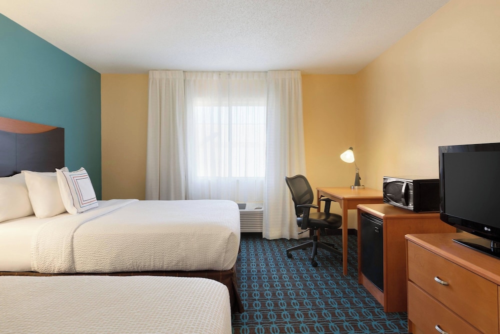 Fairfield Inn & Suites Bismarck North - photo 10