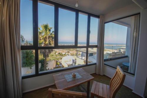 Appartement La Plage Vue sur Mer pour les familles — 4-Star Luxury Hotel in Oualidia, Morocco