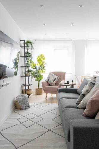 Lujoso Apartamento Entre 2 Playas Con Garaje Wifi — 4-Star Luxury Hotel in Gijon, Spain