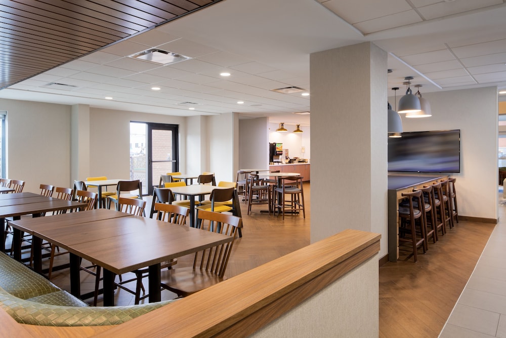 Fairfield Inn & Suites by Marriott Charleston - photo 29