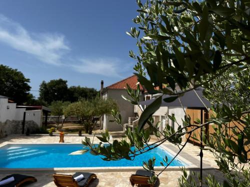 Holiday Home Maslina — 4-Star Luxury Hotel in Stankovci, Croatia