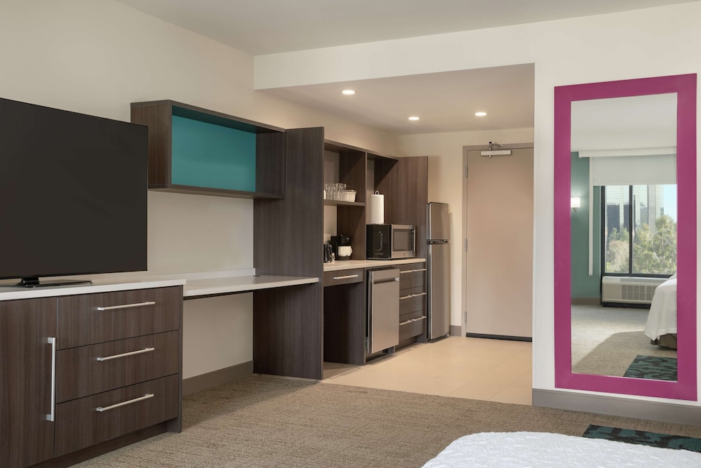 Home2 Suites By Hilton Woodland Hills - photo 21