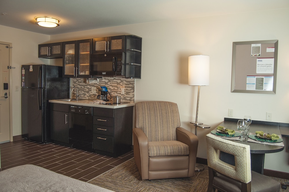 Candlewood Suites Fort Collins by IHG - photo 22