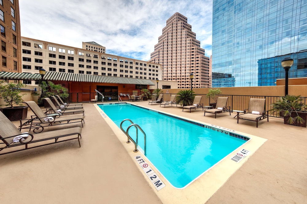 Hampton Inn & Suites Austin Downtown - photo 46