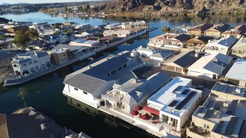 Kastle on the Keys private dock in Parker, United States