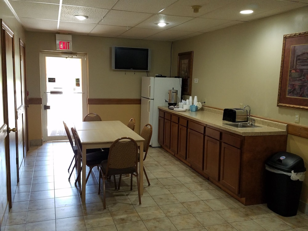 Inn of the Pines - photo 3