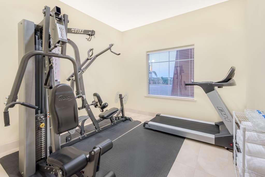 Super 8 by Wyndham Hidalgo McAllen Area - photo 4