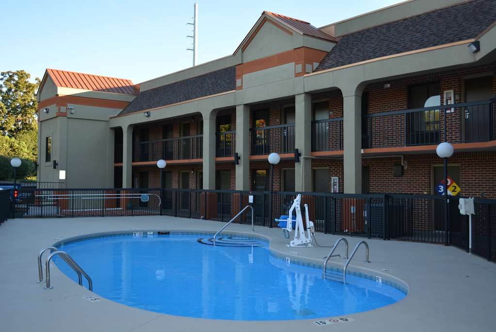 Super 8 by Wyndham Huntersville Charlotte Area - photo 8