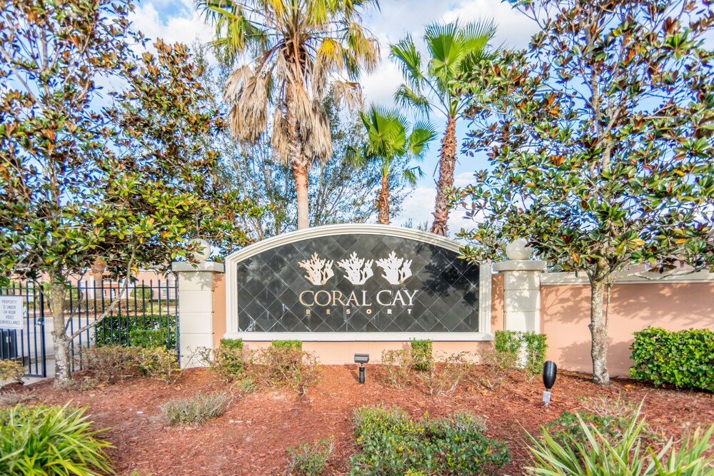 5Br 3Bath Private Townhome 13min Disney 1496ft - photo 39